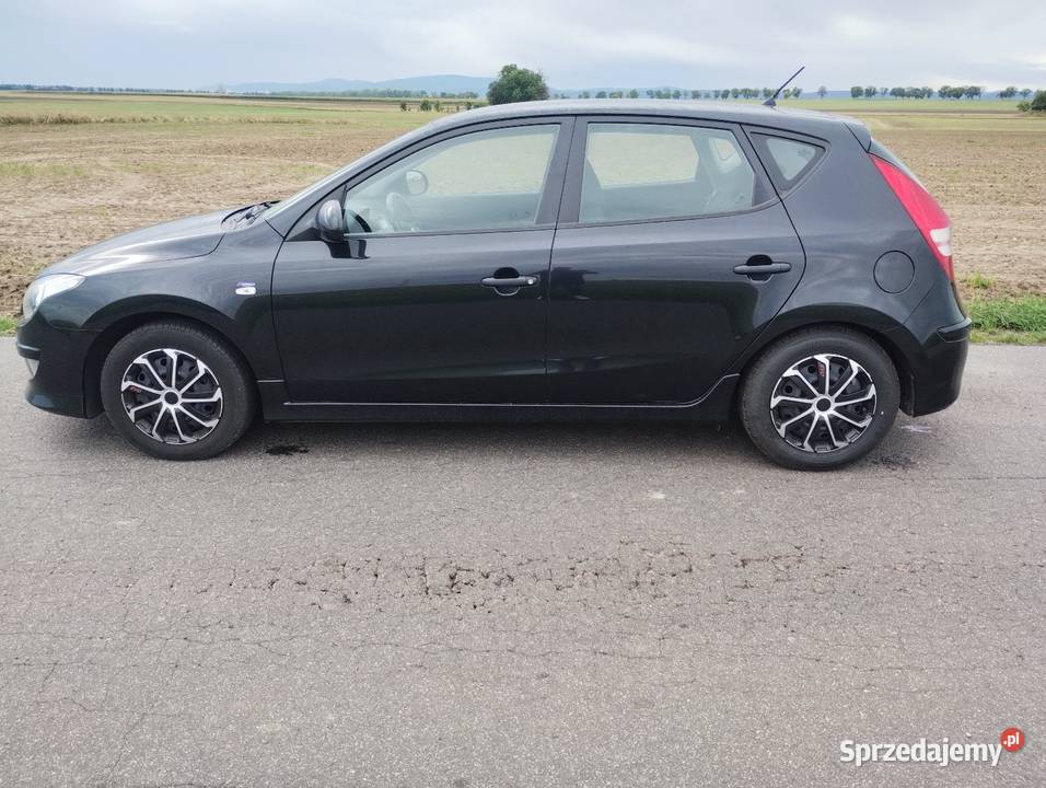 Hyundai i30 14 benzyna 2011 przebieg 168 110KM