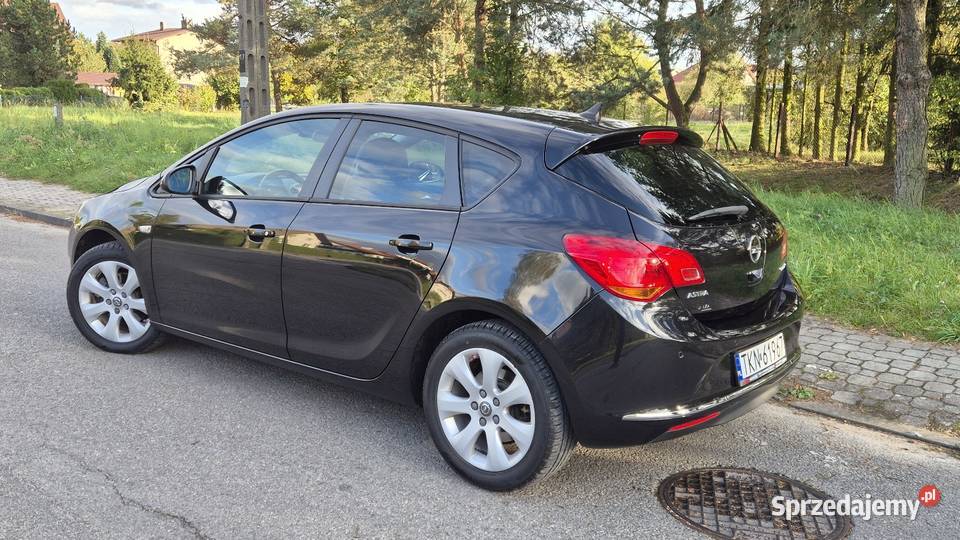 OPEL ASTRA J LIFT 16 CDTI ZAREJESTROWANY KLIMA 211000km świętokrzyskie Końskie