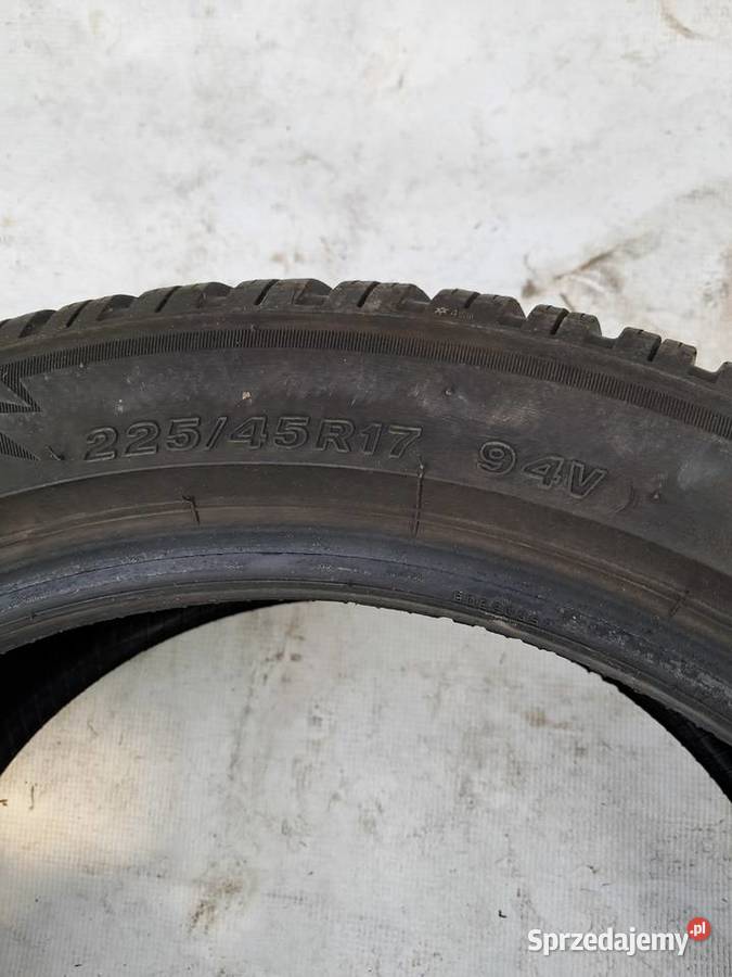 opona zimowa Bridgestone Blizzak 225x45x17 Kurów