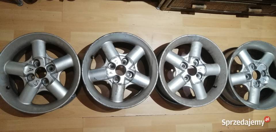 SPRZEDAM 4 FELGI ALUMINIOWE 15 4X100 7JX15 ET 28 małopolskie Kraków sprzedam