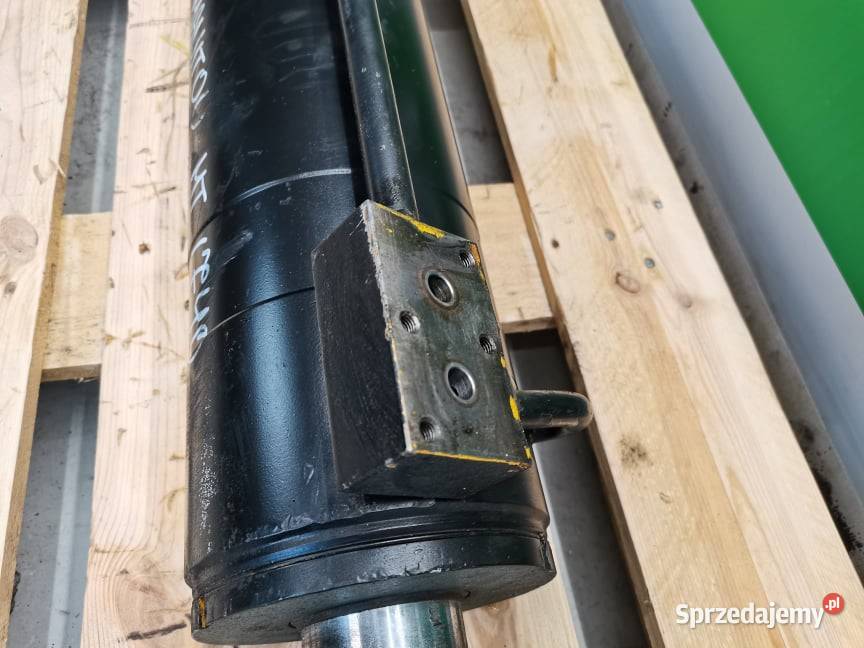 Siłownik wychyłu łyżki Manitou MT 1740 Pozostałe Wilkowo