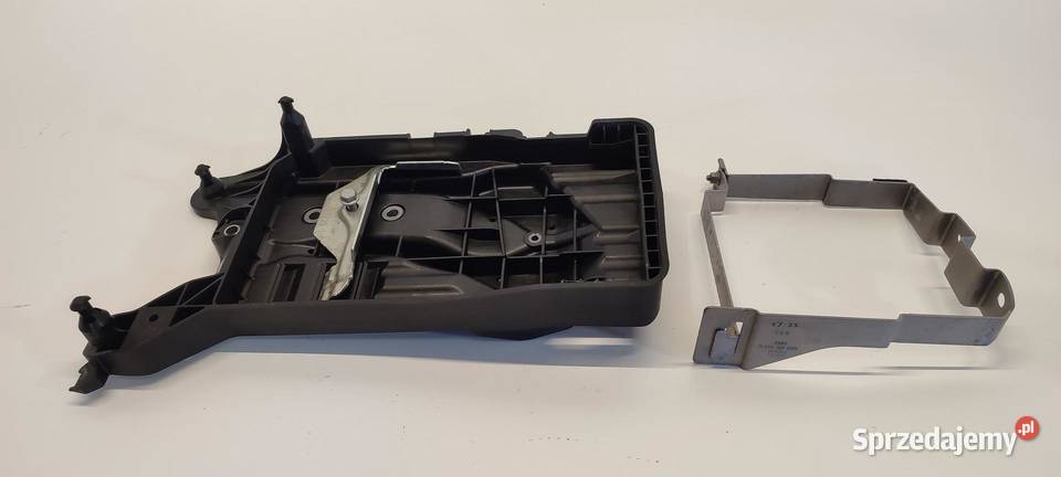 VW TAYRON PODSTAWA AKUMULATORA 5R3915331B sprzedam