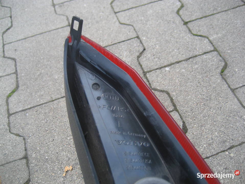 VOLVO V70 0004R LAMPA TYŁ LEWA GÓRNA 9154493 osobowe Rakoniewice