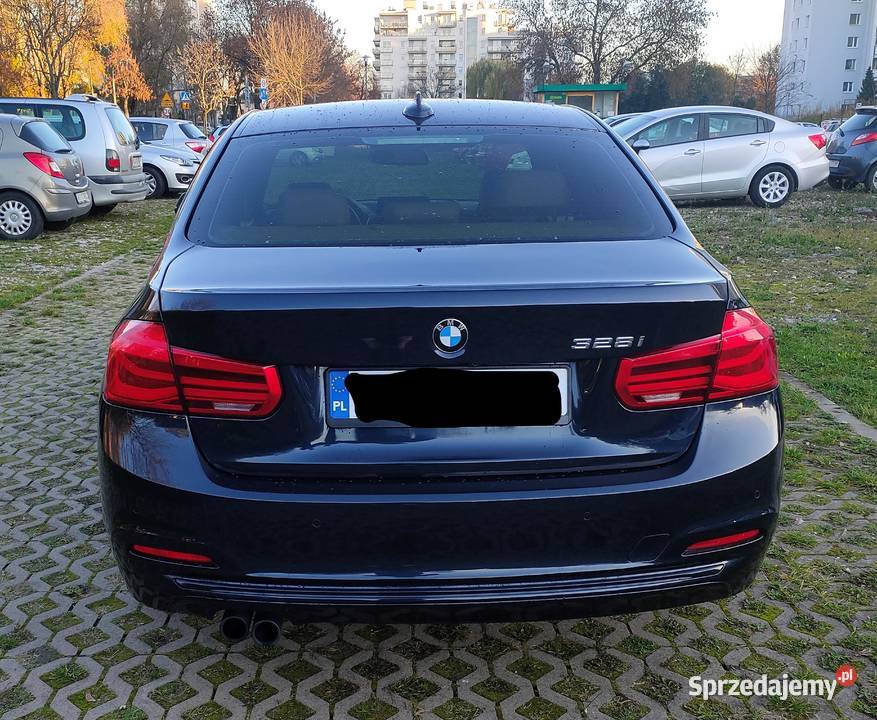 BMW 328i