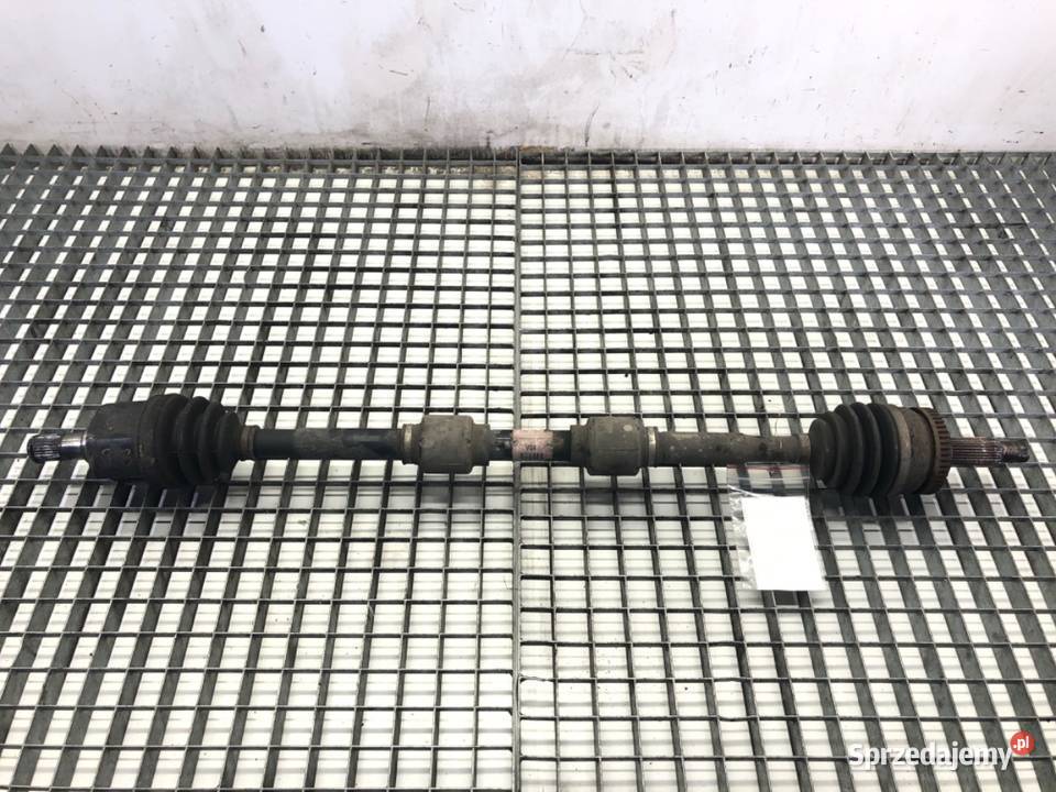 PÓŁOŚ PRAWY PRZÓD HYUNDAI i40 495013Z650 17 116 osobowe sprzedam