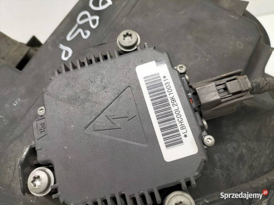 LAMPA PRZÓD PRAWA XENON EUROPA UFO PRZETWORNICA