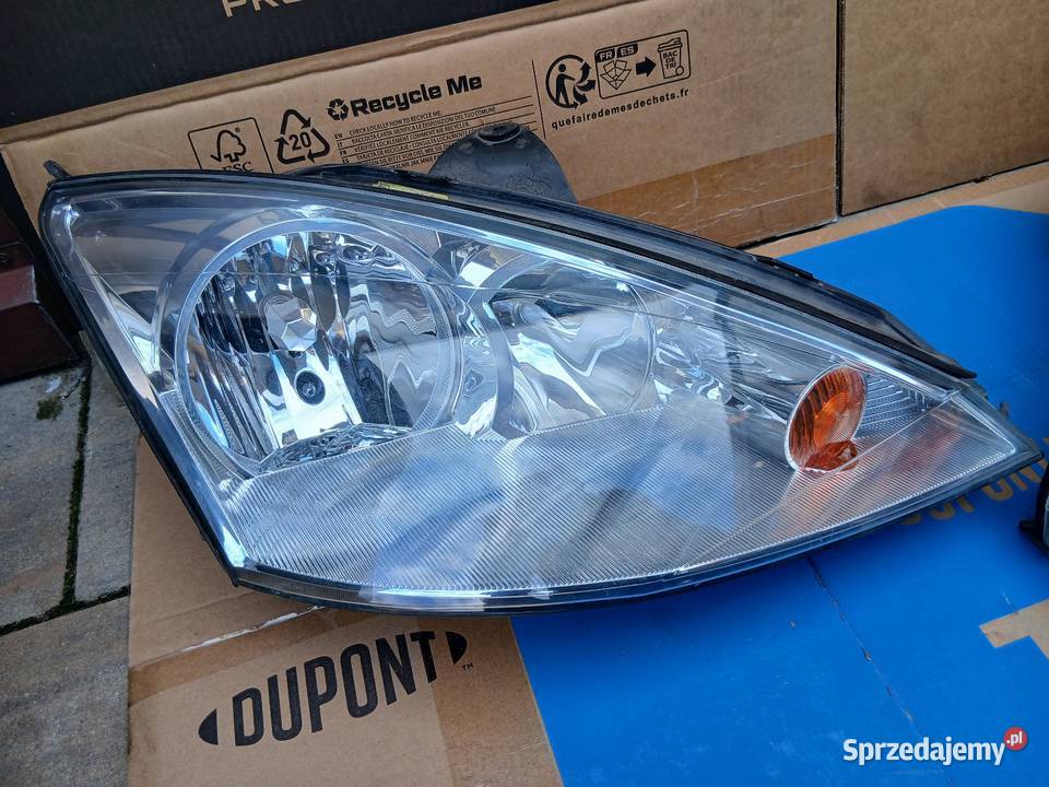 Lampy reflektory przód Ford Focus 1 MK1 osobowe Motoryzacja sprzedam