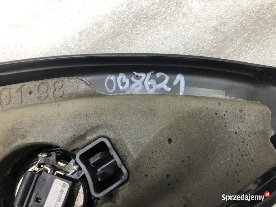 TRÓJKĄT OSŁONA GŁOŚNIKA MERCEDES W164 1647250198 osobowe