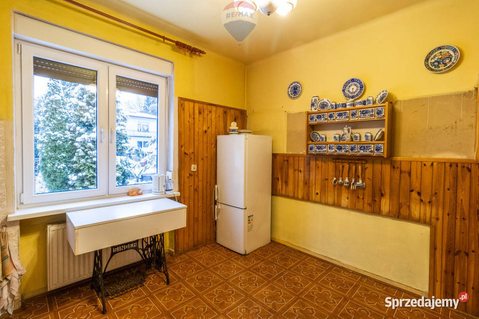 Dom z ogrodem 3 centrum Łodzi Julianów