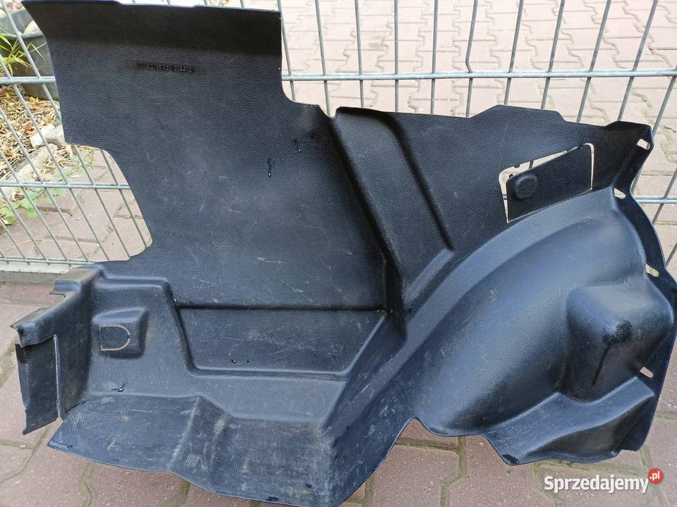 Mercedes 190 W201 wnęka osłona bagażnika boczki Skarżysko-Kamienna