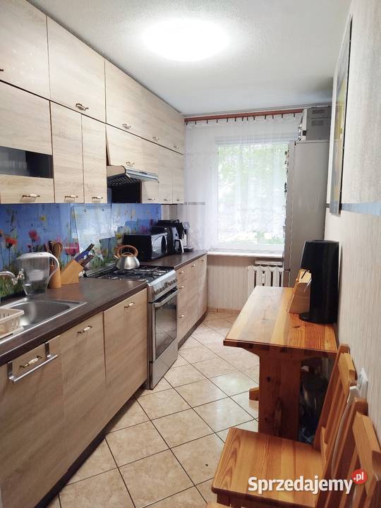 Na sprzedaż mieszkanie 3 pokojowe na parterze do oddzielna kuchnia Łęczna