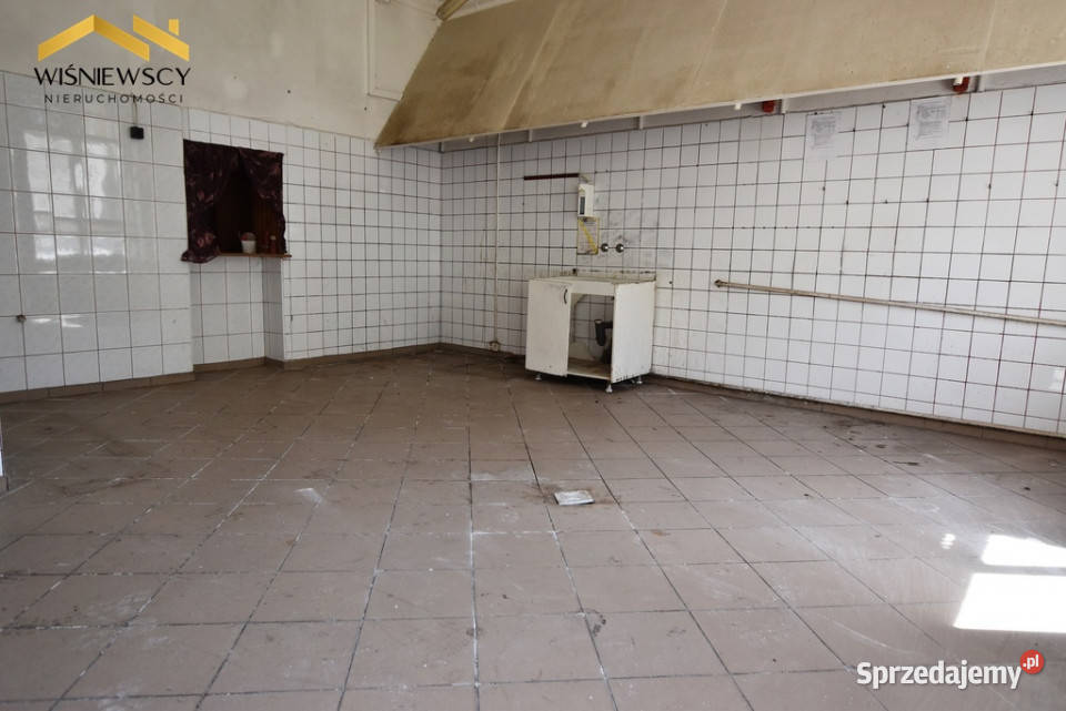 Dwór z pałacem i stajnią w Goraju Gościszewo