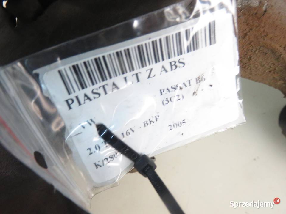 PIASTA TYLNA LEWA VW PASSAT B6 3C2 20 TDI 16V małopolskie