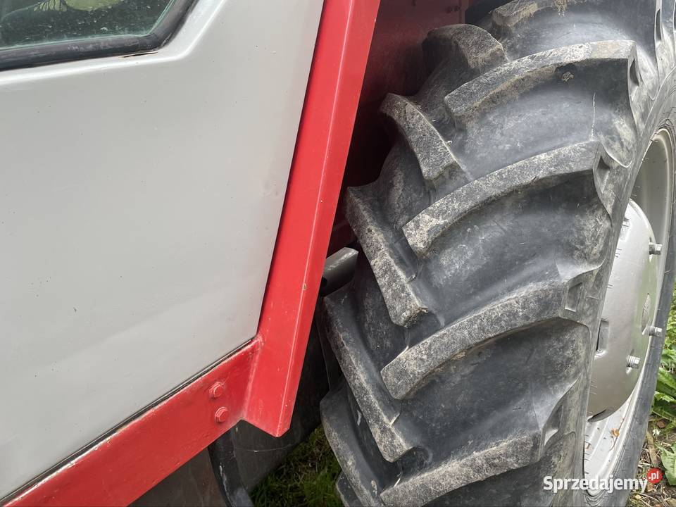 Massey Ferguson 690 Turbo z turem Ładowacz czołowy