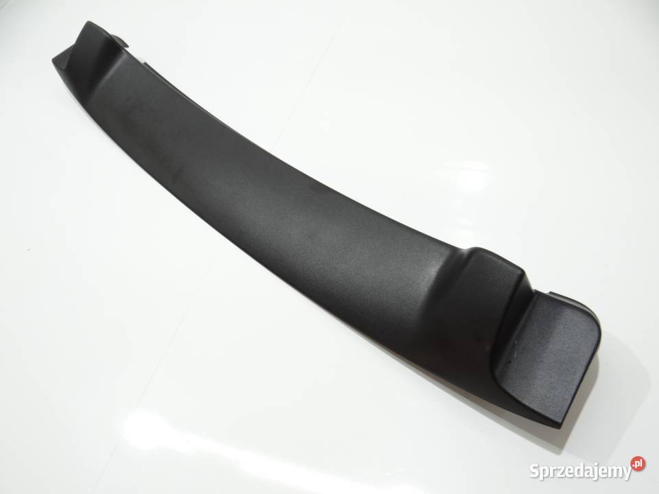 LISTWA OBUDOWA KLAPY BAGAŻNIKA BMW F11 7210633 osobowe Strzyżewice sprzedam