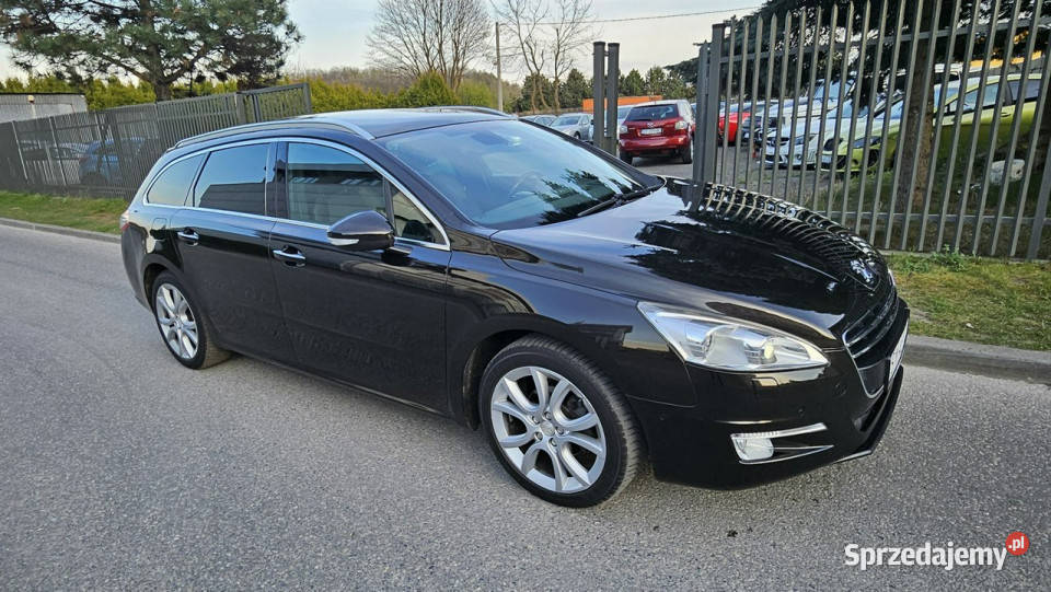 Peugeot 508 SW Peugeot 508 SW kombi czarny na