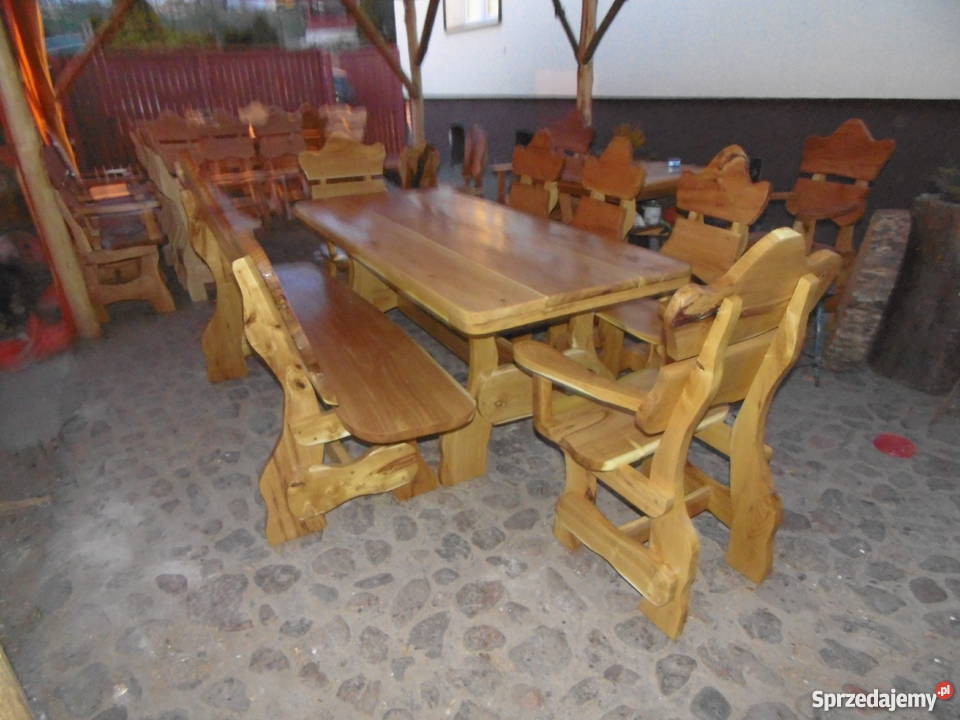Meble ogrodowe z akacji