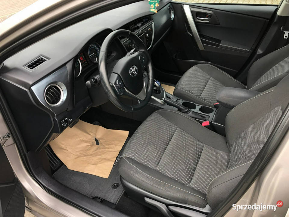 Toyota Auris 18 Hybryda Klimatronic Stan II 2012 możliwa zamiana