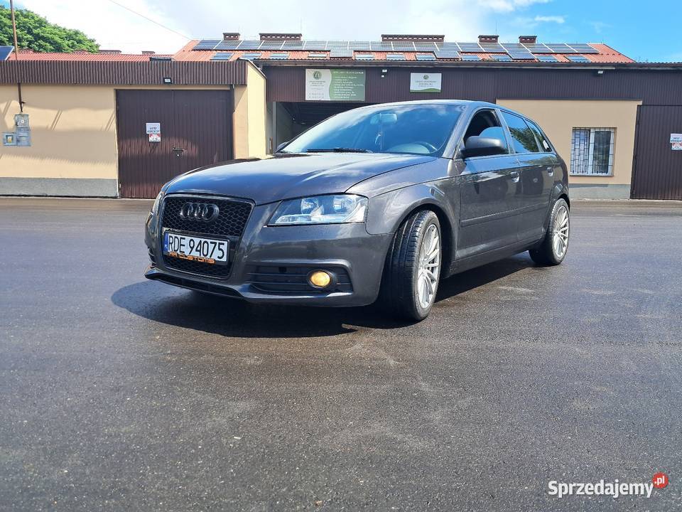 Sprzedam audi a3 8p odtwarzacz DVD Pilzno