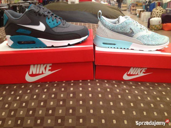 Paleta Palety hurt Buty Nailepszich SWIATOWYCH Sandały i klapki