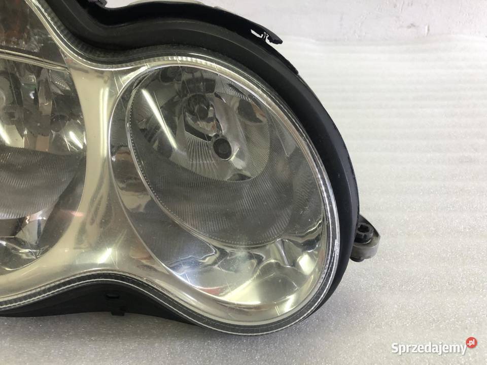 LAMPA PRAWY PRZÓD A2038203261 MERCEDES W203 LIFT osobowe wielkopolskie