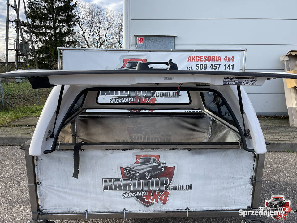 Zabudowa Toyota Hilux hardtop pickup terenowe Pasłęk