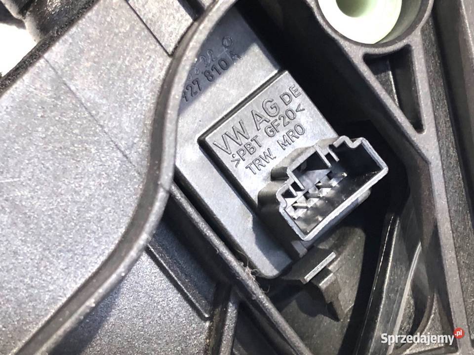 PEDAŁ SPRZĘGŁA VW GOLF VIII 5Q1721059HE 15 131