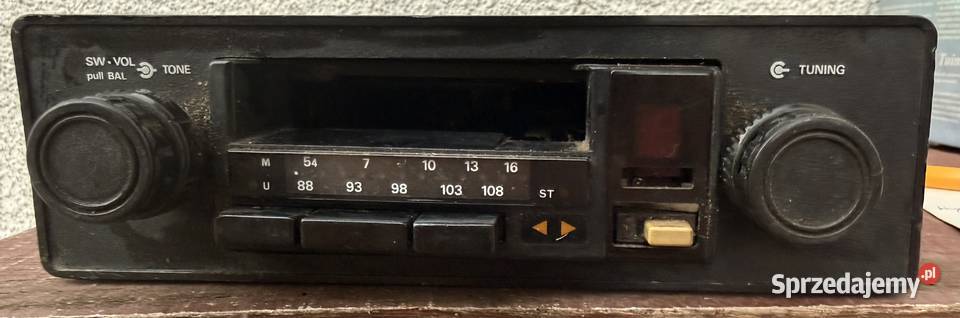 Stary radiomagnetofon samochodowy z lat 8090 lubelskie Lublin