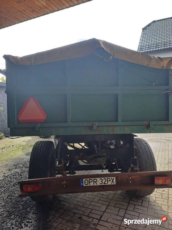 HL 8011 Przyczepa rolnicza Mokra