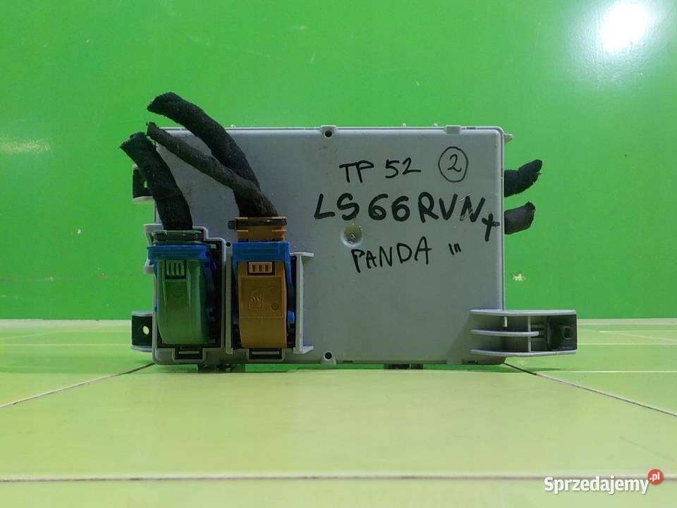 FIAT PANDA III 12 B 16r 5D skrzynka