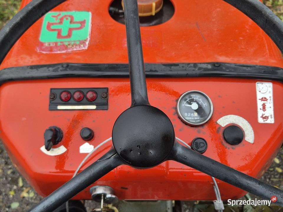Traktorek traktor YANMAR YM2000S 20 24 Napęd 2x4