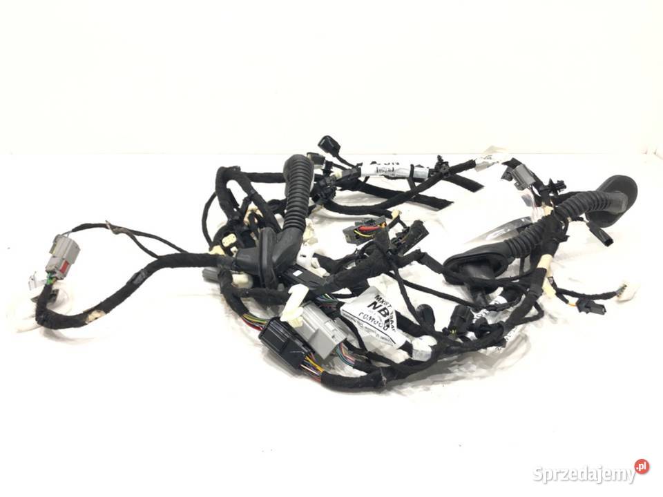 WIĄZKA KLAPY FORD ESCAPE IV MX6T14B562 20 250 sprzedam