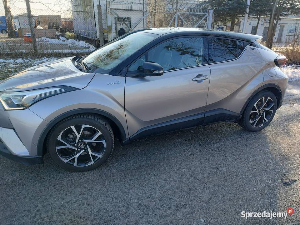 Sprzedam zadbaną Toyotę chr hybrid 2017 dobrze 1798cm3 Piła