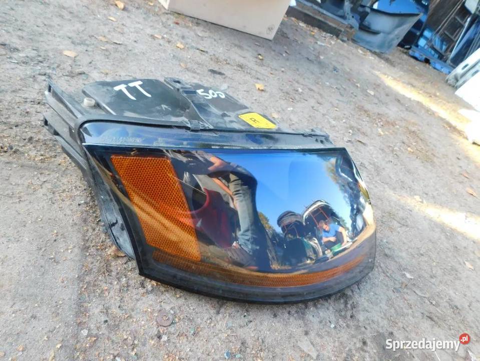 audi TT lampa prawa WYSYŁKA osobowe Żory sprzedam