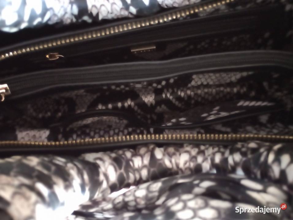 Torebka damska Carpisa ecru A4 Torby i torebki Szczecin