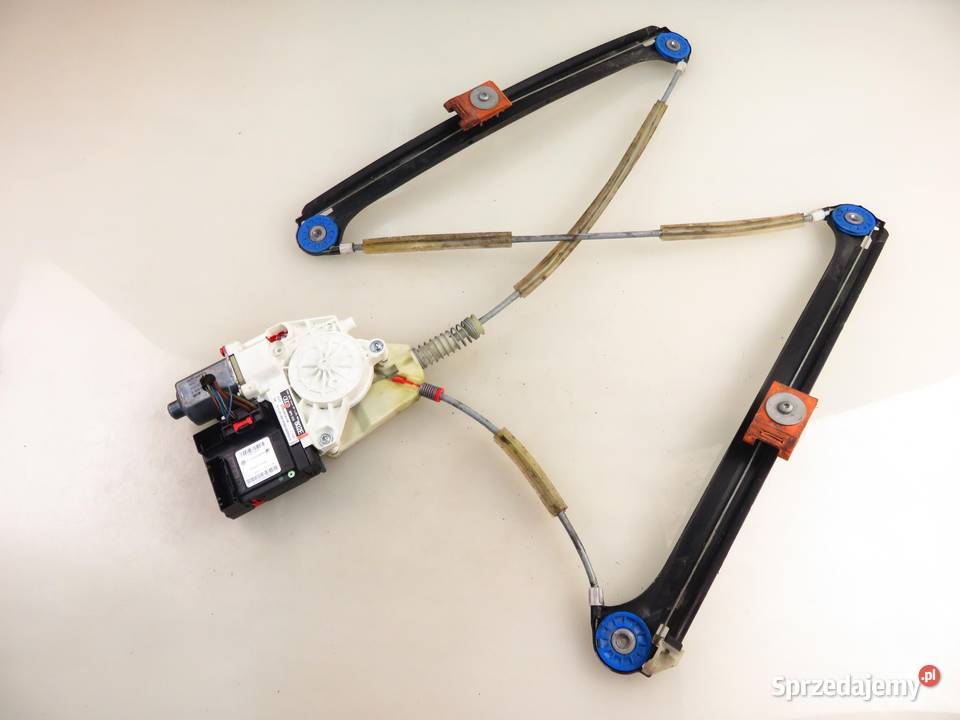 PODNOŚNIK SZYBY PRAWY PRZEDNI AUDI A3 Sportback