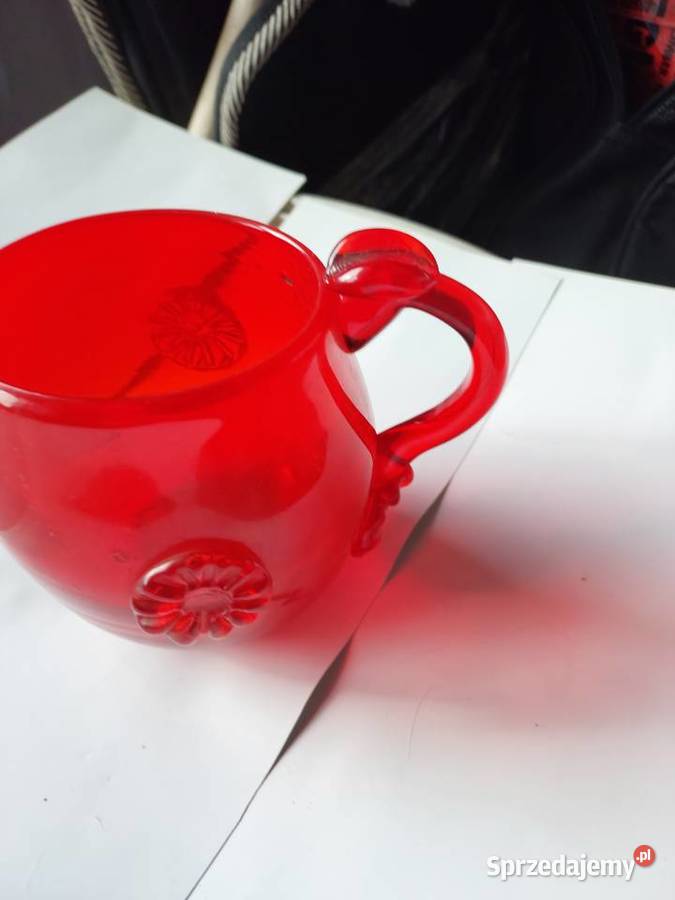 Kufel dzbanek mały z ozdobami szkło czerwone J S Wrocław