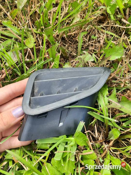 kratki nawiewu powietrza na boczne szyby subaru Rzeszów