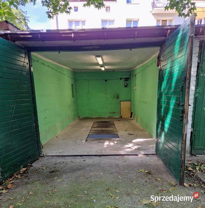 Garaż samochodowy murowany na Pradze Płd mazowieckie Warszawa
