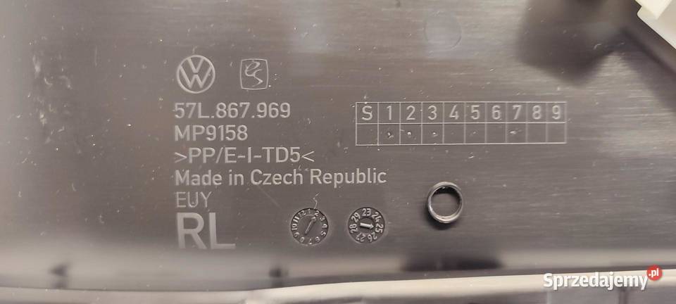 VW TAYRON BOCZEK PRAWY TYŁ ROLETKA