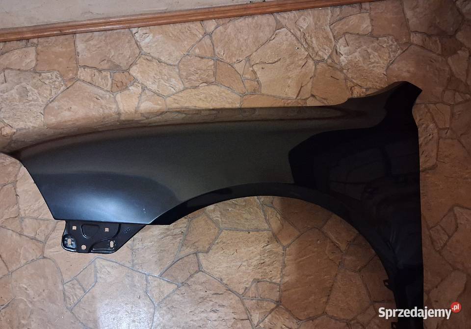 Skoda Oktawia 2 błotnik lewy lakieru 9910 Długa Kościelna