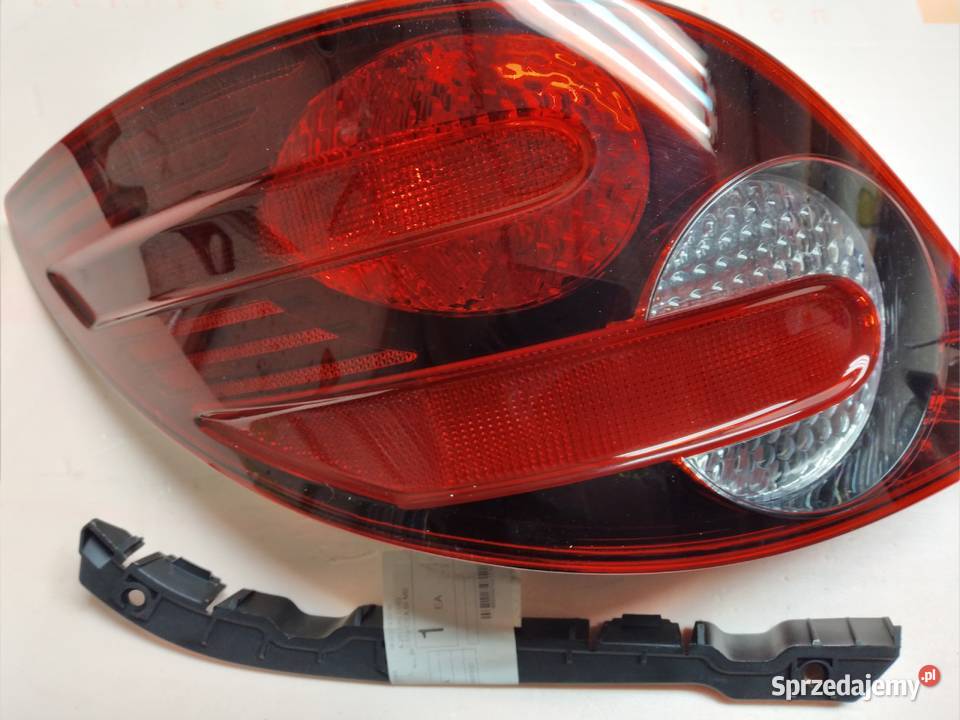 Sprzedam nową lampę tylną lewą Mercedes R-kalse