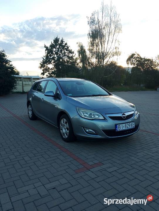 Opel Astra J Sports Tourer 2011 Astra Białystok