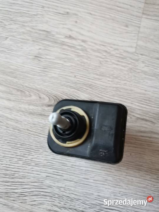 NISSAN NOTE MICRA SILNICZEK REGULACJI LAMPY Międzychód