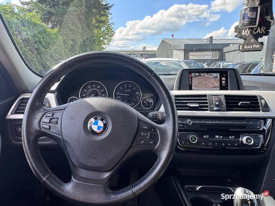 Bmw 320i Benzyna 2017 Zadbany Klimatyzacja nieuszkodzony Seria 3 Częstochowa