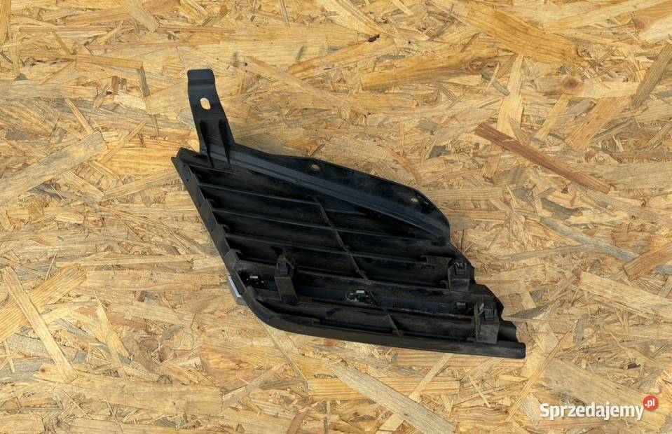 NISSAN PRIMERA P12 ATRAPA LEWA i PRAWA GRILL Międzychód
