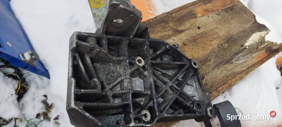 Łapapodstawa alternatora 19Tdi osobowe Tyczyn sprzedam