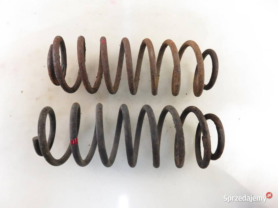 SPRĘŻYNA TYŁ CHRYSLER PT CRUISER 22 CRD osobowe Sprężyny zawieszenia Zawieszenie i amortyzacja sprzedam