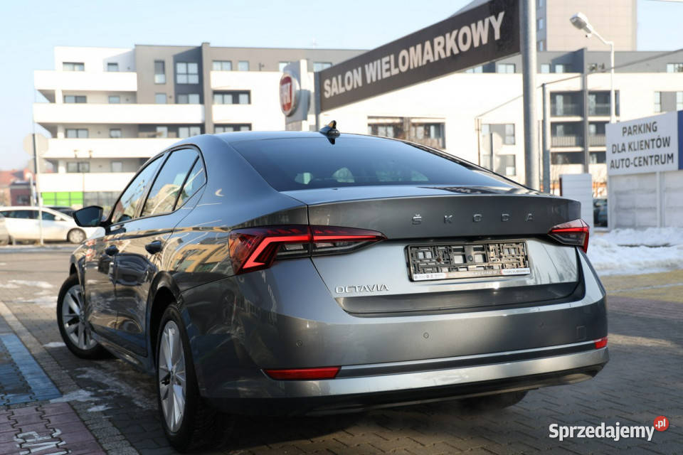 koda Octavia 15 150 TSI Ambition bezwypadkowy Rok produkcji 2022