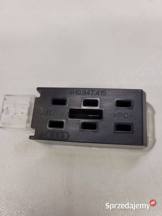 LAMPKA OŚWIETLENIE KABINY AUDI A8 D4 LED Przystajń